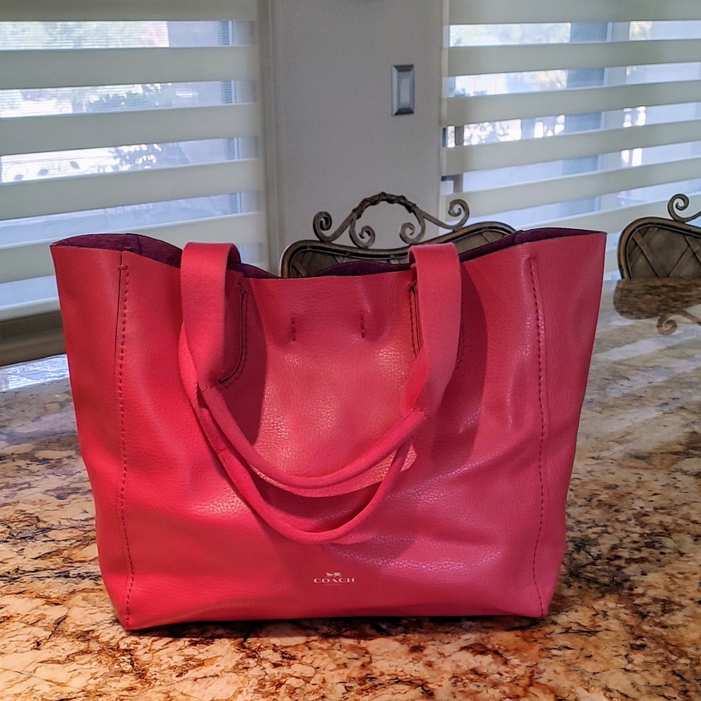 Coach Derby tote, pink/salmon color, beautiful preowned condition!